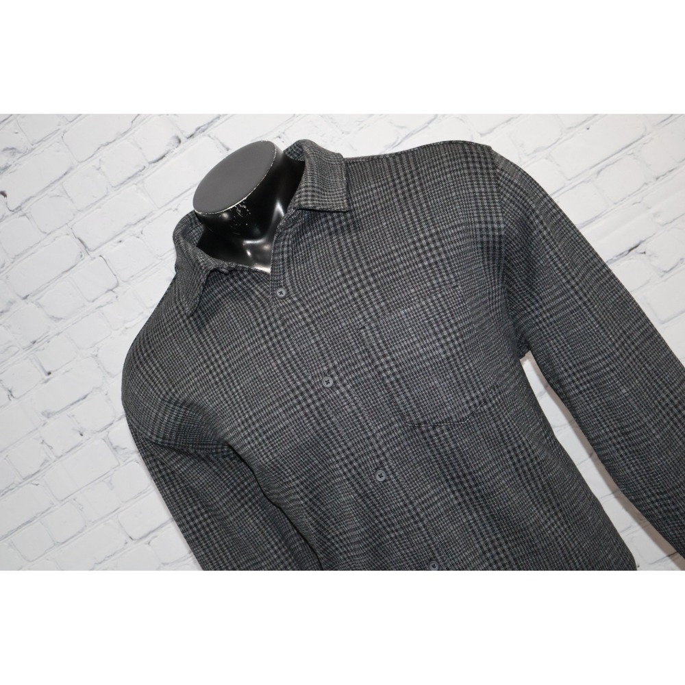 VRST Dress Shirt Mens XL Gray Plaid Long Sleeve Stretch Rayon Polyester Stretch